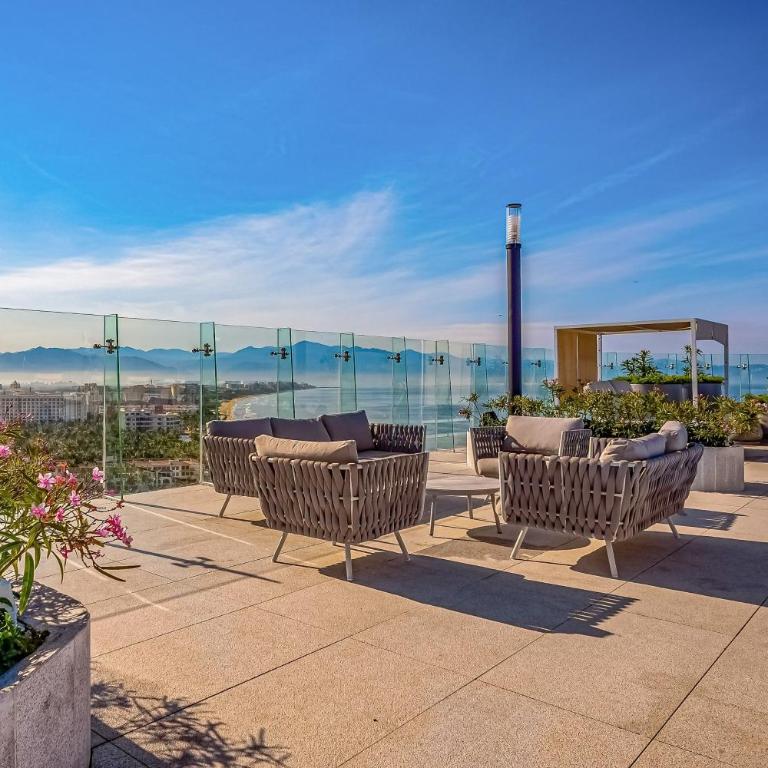 Oceanfront luxury with amazing view, 4 pools, private beach, on-site spa, dining - Casa - 32