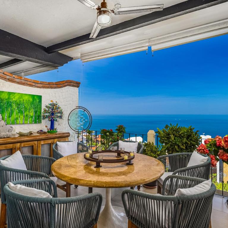 Charming condo featuring ocean views, pool & private terrace - Casa - 21