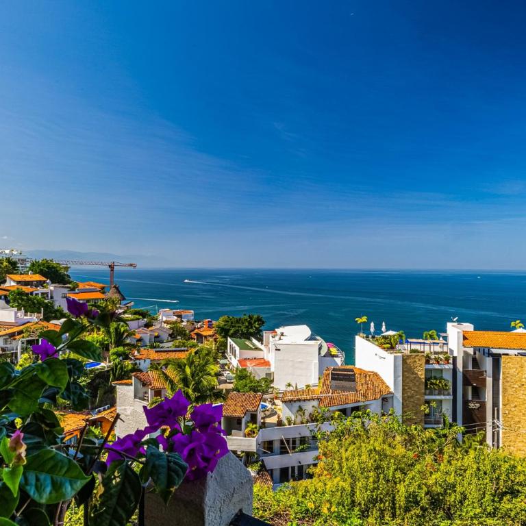 Charming condo featuring ocean views, pool & private terrace - Casa - 39