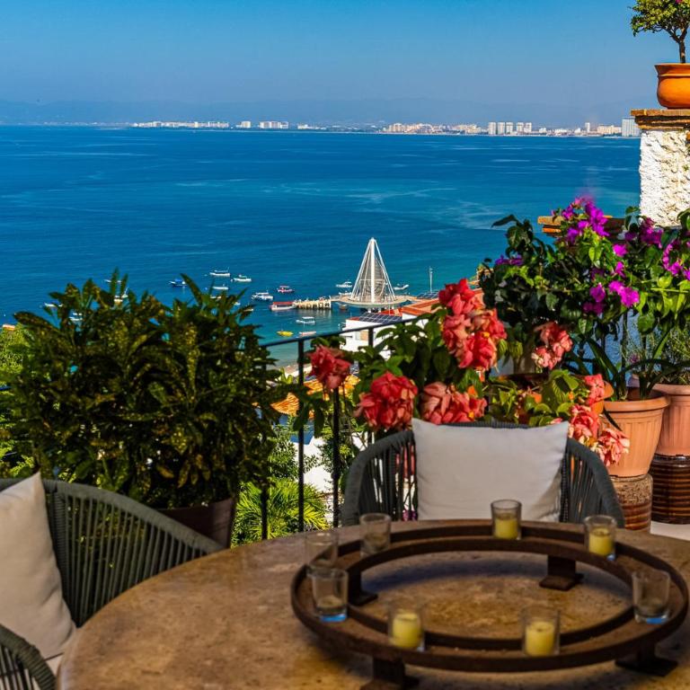 Charming condo featuring ocean views, pool & private terrace - Casa - 20
