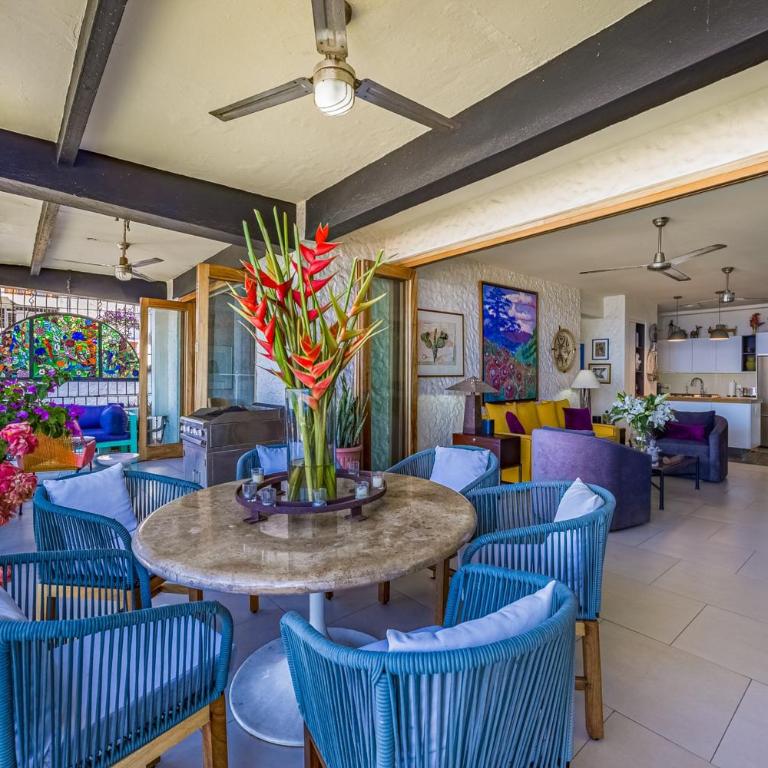 Charming condo featuring ocean views, pool & private terrace - Casa - 8