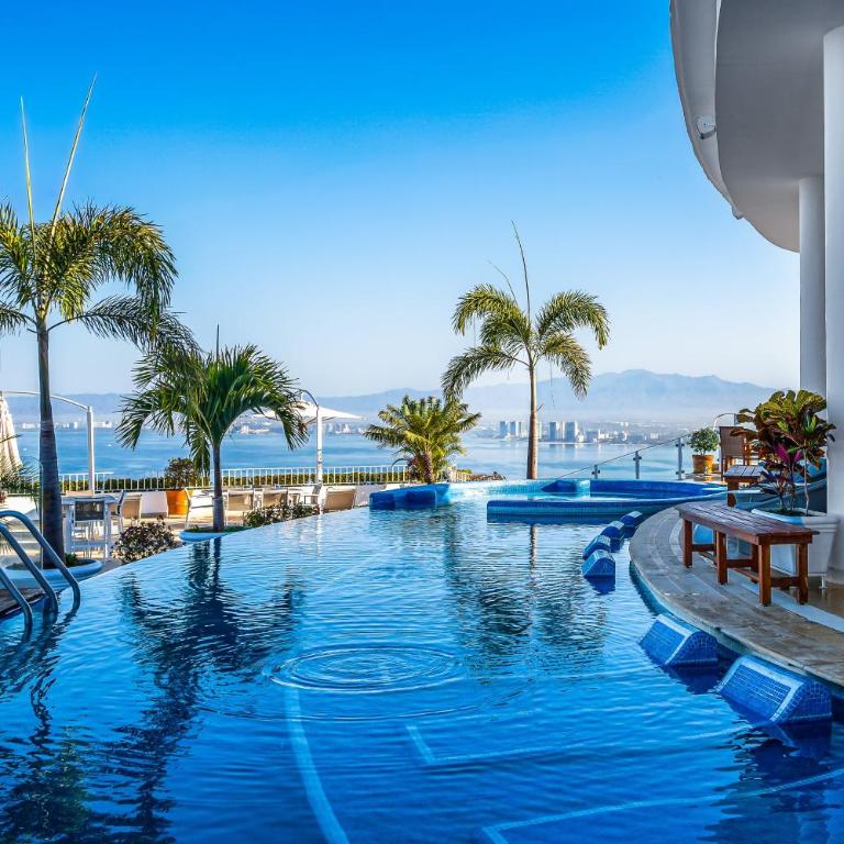Upscale bayview villa with hot tub, private terrace, pool & stylish interiors - Vacation Home - 61