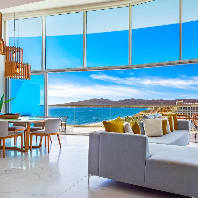 Oceanfront luxury with amazing view, 4 pools, private beach, on-site spa, dining - Casa - 7