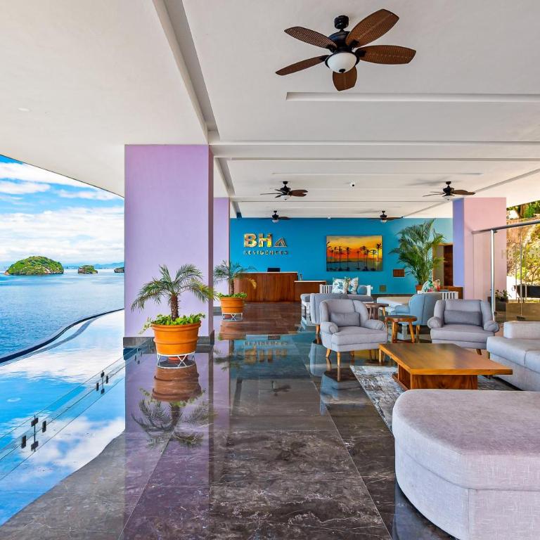 Luxurious 6th-floor condo with pool, oceanfront balcony & water view - Casa - 42