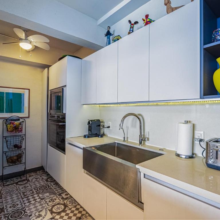 Charming condo featuring ocean views, pool & private terrace - Casa - 11
