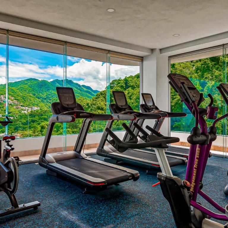 Luxe 8th-floor condo with endless ocean views, pool, spa & balcony - Casa - 42