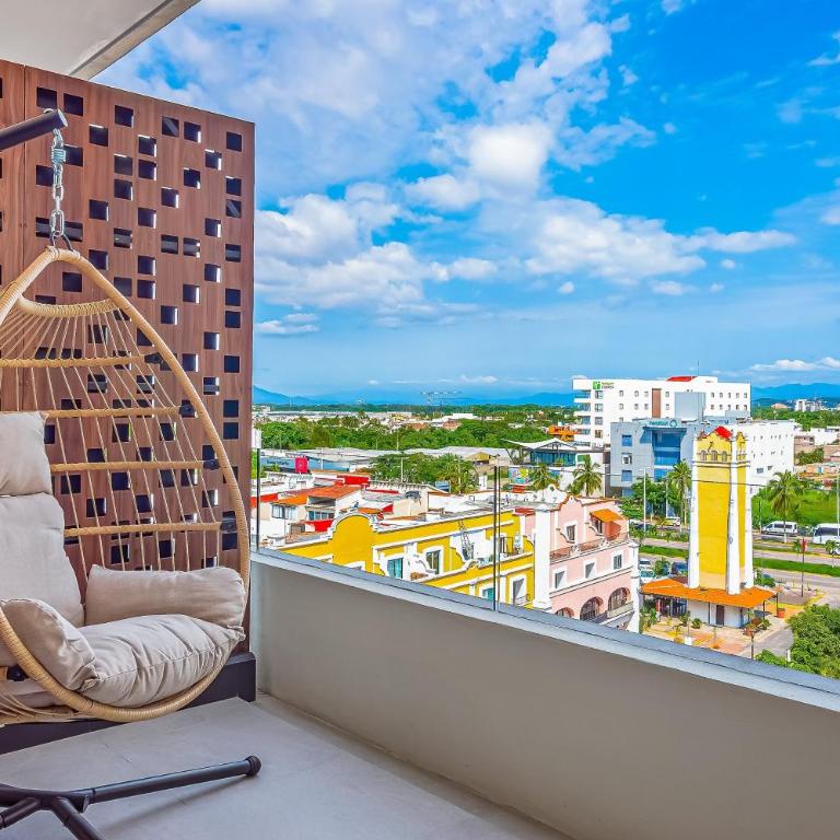 Enchanting & modern beach retreat with pool, gym, & breathtaking balcony views - Casa - 24