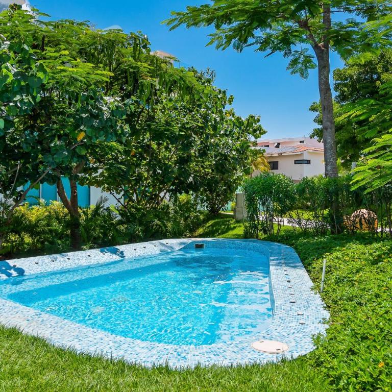 Golf-and-sea condo with panoramic ocean/mountain views, pool - Casa - 24