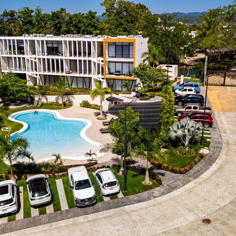 Serene gated retreat with pool & lush gardens – Your perfect couple getaway - Casa - 1