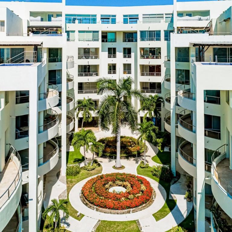 Charming condo with ocean-view, pool & balcony - Casa - 3