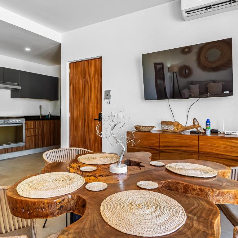 Serene gated retreat with pool & lush gardens – Your perfect couple getaway - Casa - 13