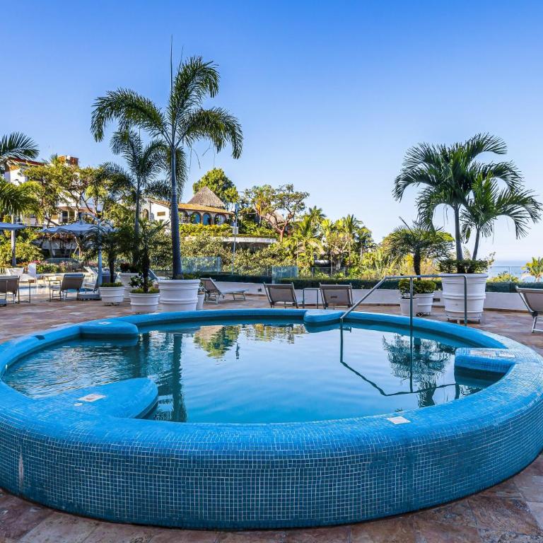 Stunning oceanview suite with cliffside infinity pool, terrace & gourmet kitchen - Casa - 55