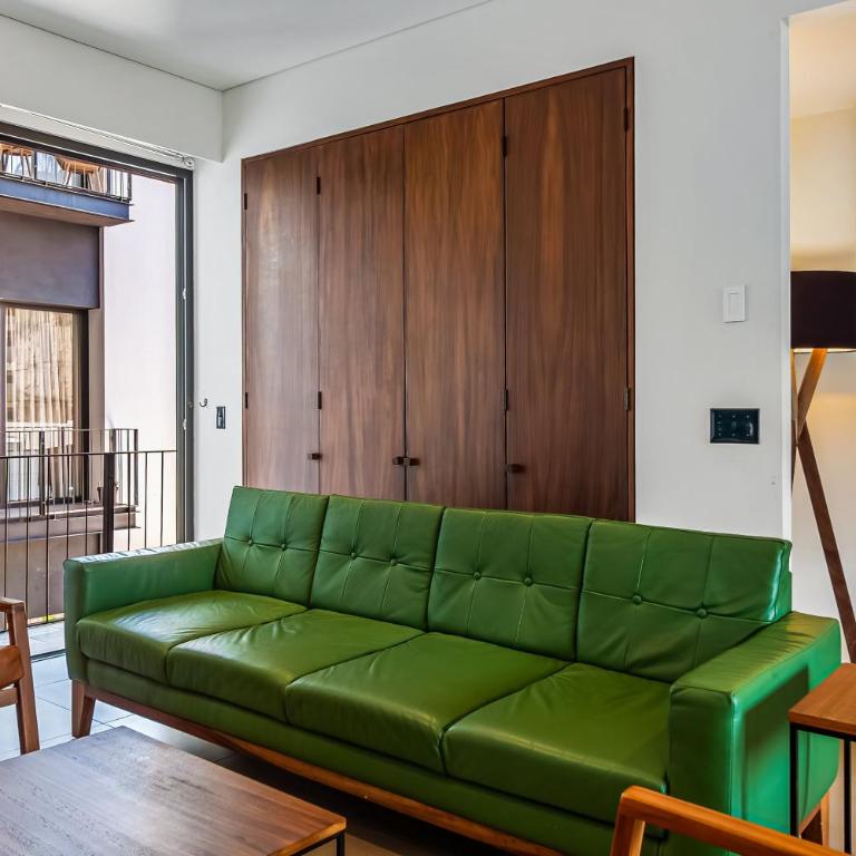 Luxury condo with shared rooftop pool and lounge, private washer/dryer - Vacation Home - 6