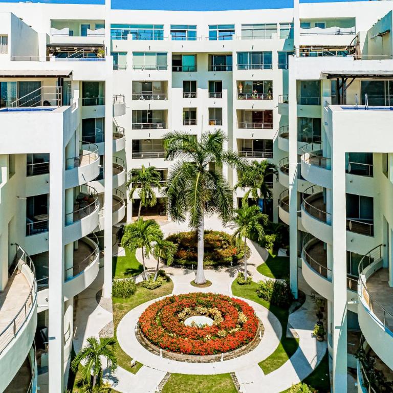 Ocean-view penthouse with private plunge pool & terrace, resort pool - Casa - 2
