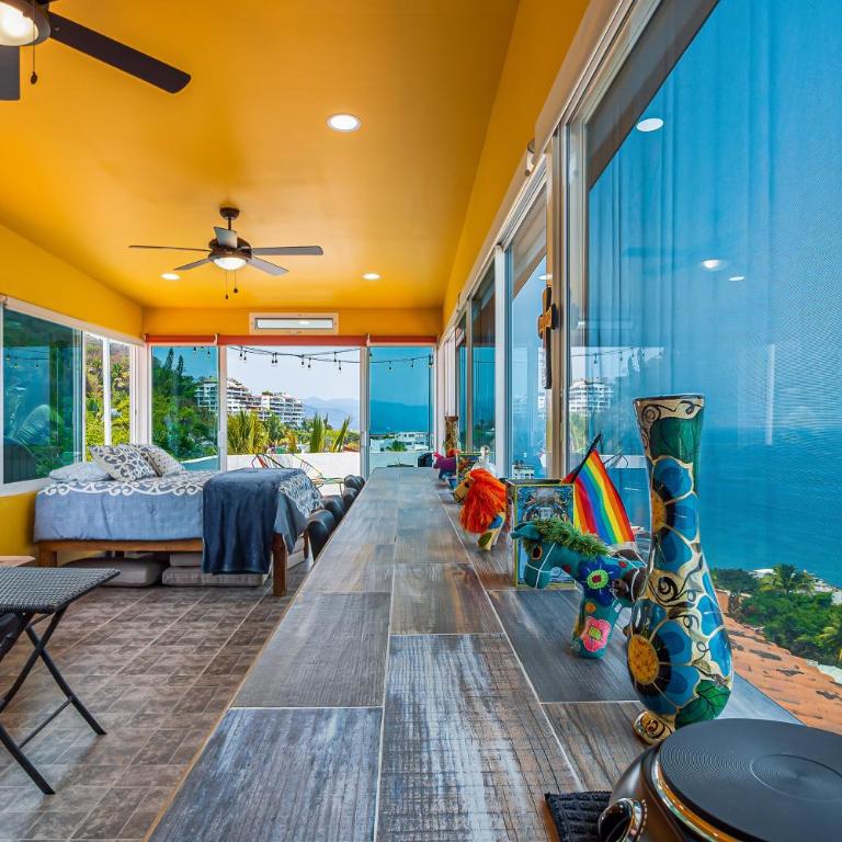 Dog-friendly ocean view penthouse & studio with a full kitchen & kitchenette - Casa - 16