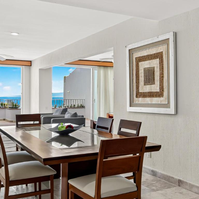Spacious oceanview suite with heated pool, hot tub & terraces for lounging - Vacation Home - 9