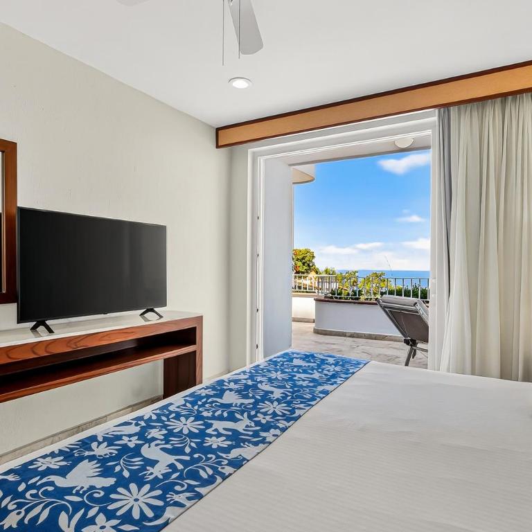 Spacious oceanview suite with heated pool, hot tub & terraces for lounging - Vacation Home - 19