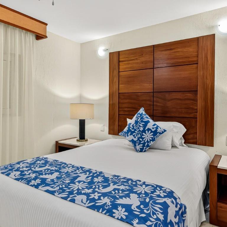 Spacious oceanview suite with heated pool, hot tub & terraces for lounging - Vacation Home - 15