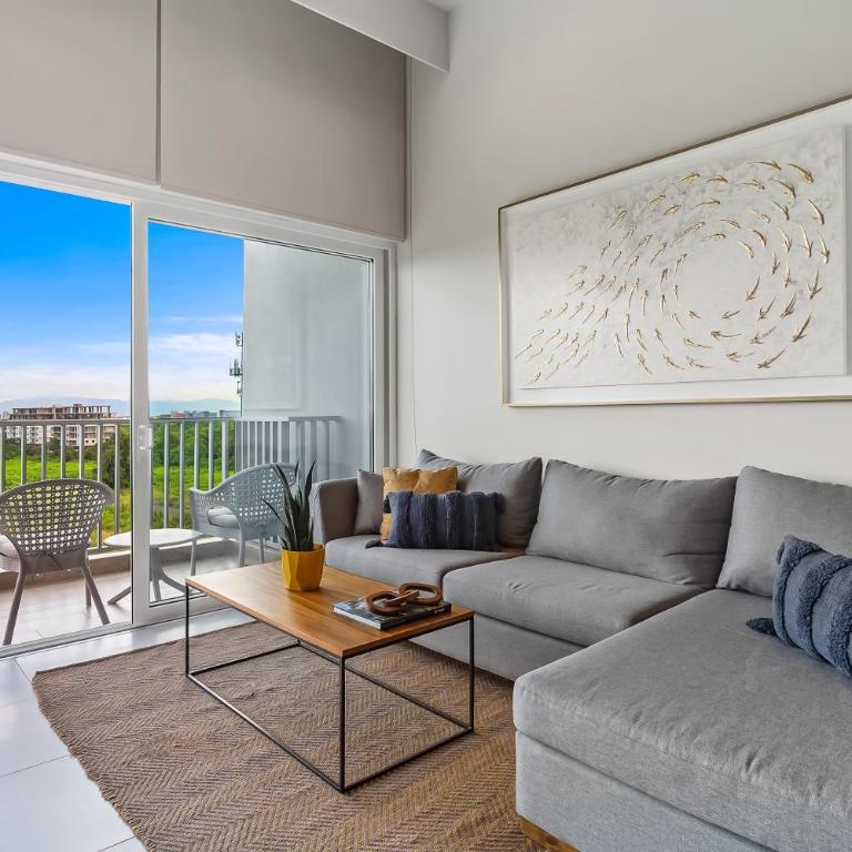 Modern condo with breathtaking views, infinity pool, and en suite bedrooms - Casa - 4