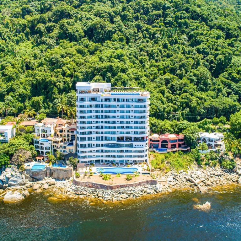 Impressive 8th-floor oceanfront condo with water views, hot tub & pool - Casa - 4