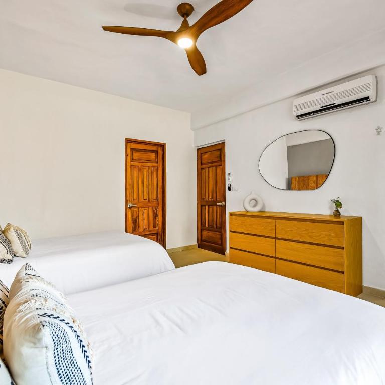 Marina condo near golf course, beach, & dining with pool & tennis courts - Vacation Home - 21