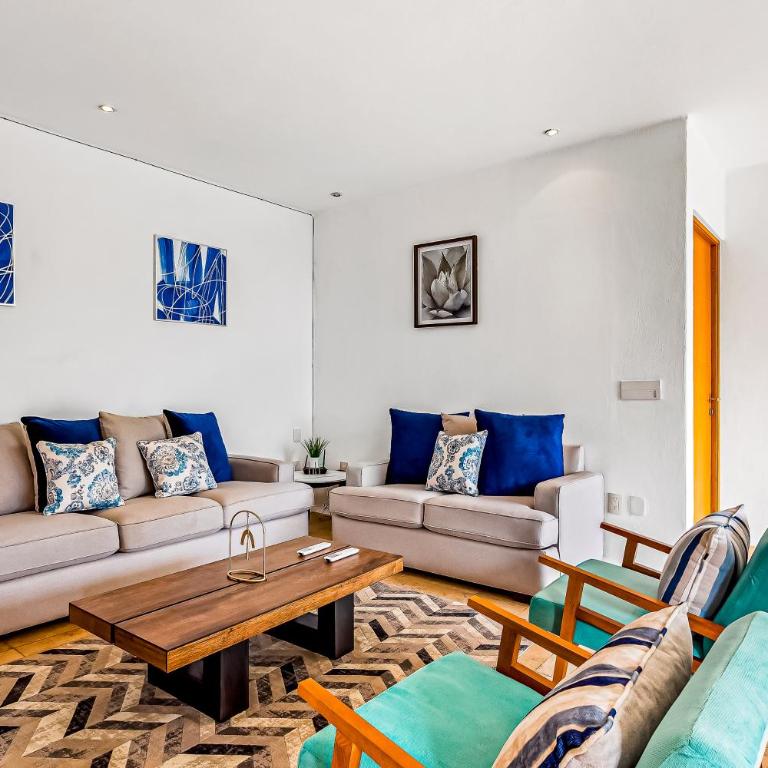 Spacious condo with near the beach with resort-style pool, inviting balcony - Casa - 7