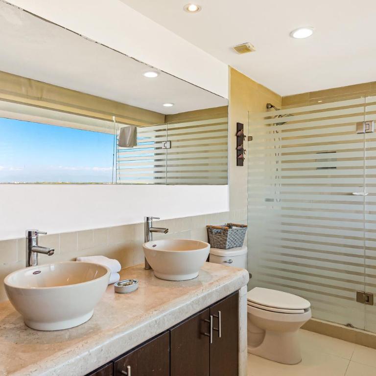 Luxurious retreat with a scenic terrace pool & modern kitchen - Casa - 24
