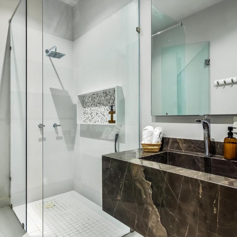 Modern condo with breathtaking views, infinity pool, and en suite bedrooms - Casa - 30