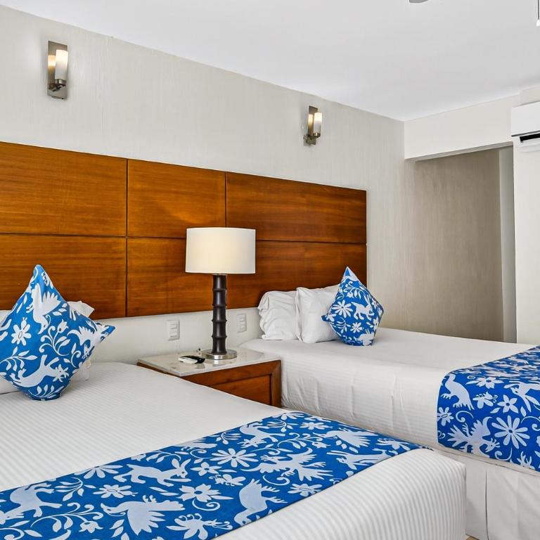 Upscale coastal suite with private terrace, ocean views, pool & hot tub - Vacation Home - 22