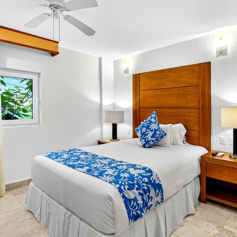 Upscale coastal suite with private terrace, ocean views, pool & hot tub - Vacation Home - 19