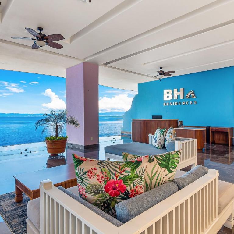 Luxurious upscale condo w/ wraparound oceanfront view & shared pool - Casa - 4