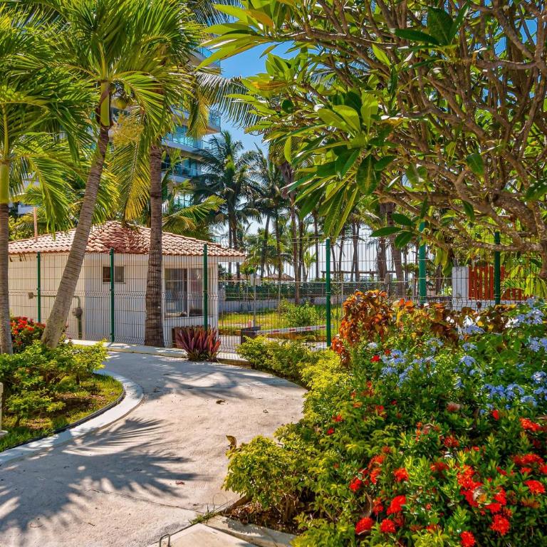 Bright coastal apartment with pool, balcony & beach access close by - Casa - 39