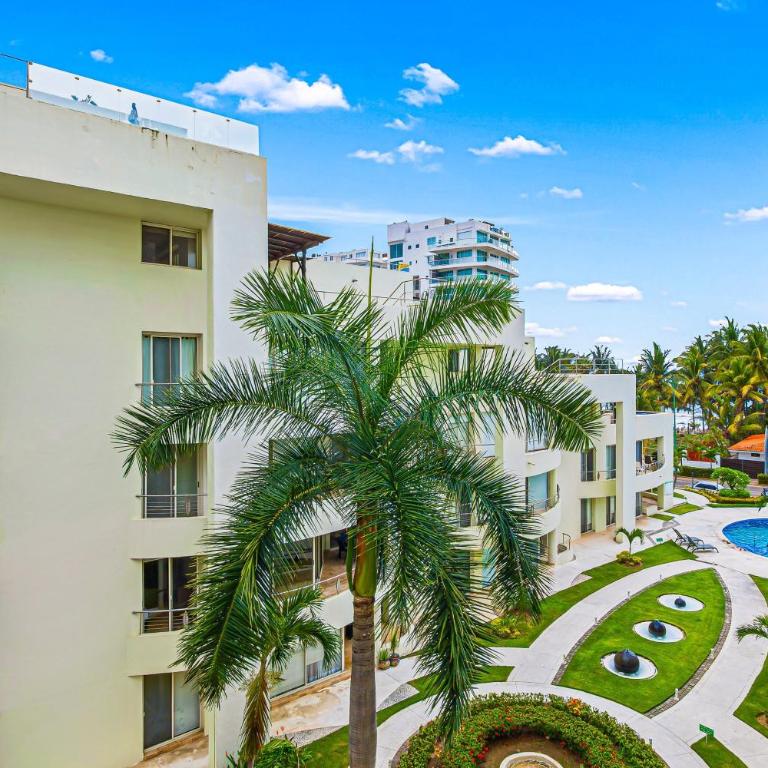 Bright coastal apartment with pool, balcony & beach access close by - Casa - 41