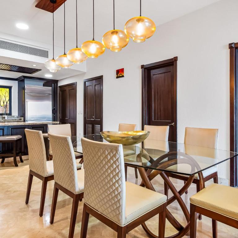 Cozy beachfront apartment with stunning ocean views and resort amenities - Vacation Home - 15