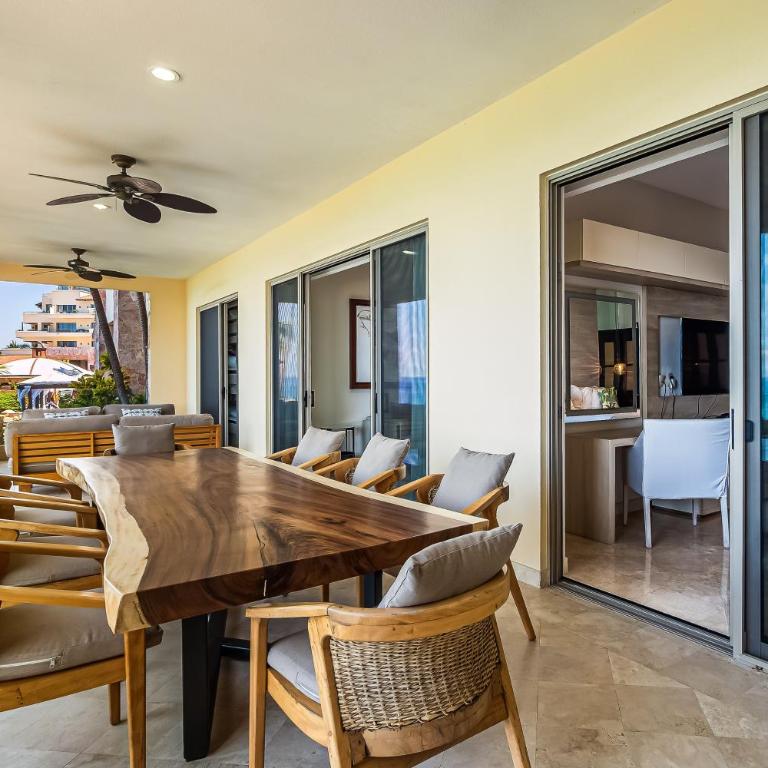 Cozy beachfront apartment with stunning ocean views and resort amenities - Vacation Home - 19