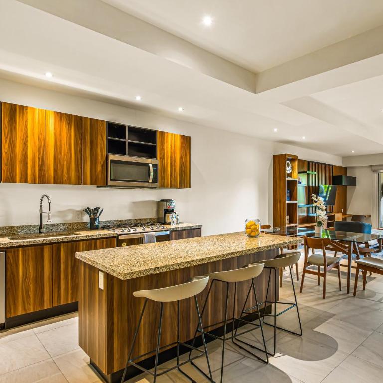 Peaceful modern condo with rooftop pool, washer-dryer and fitness room - Casa - 17