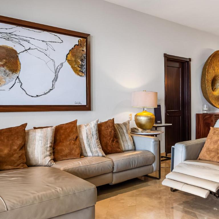 Cozy beachfront apartment with stunning ocean views and resort amenities - Vacation Home - 9