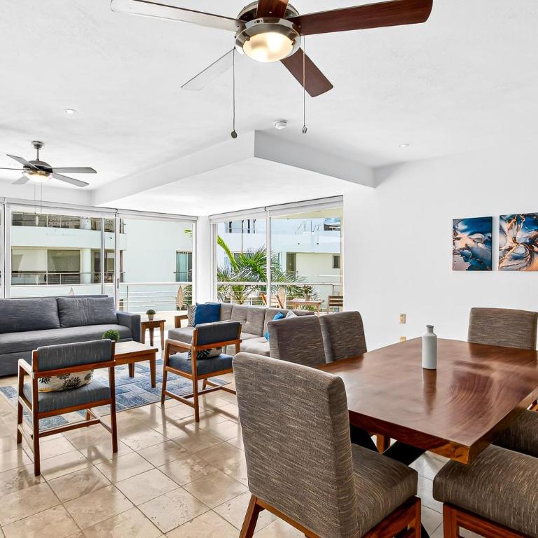 Bright coastal apartment with pool, balcony & beach access close by - Casa - 16