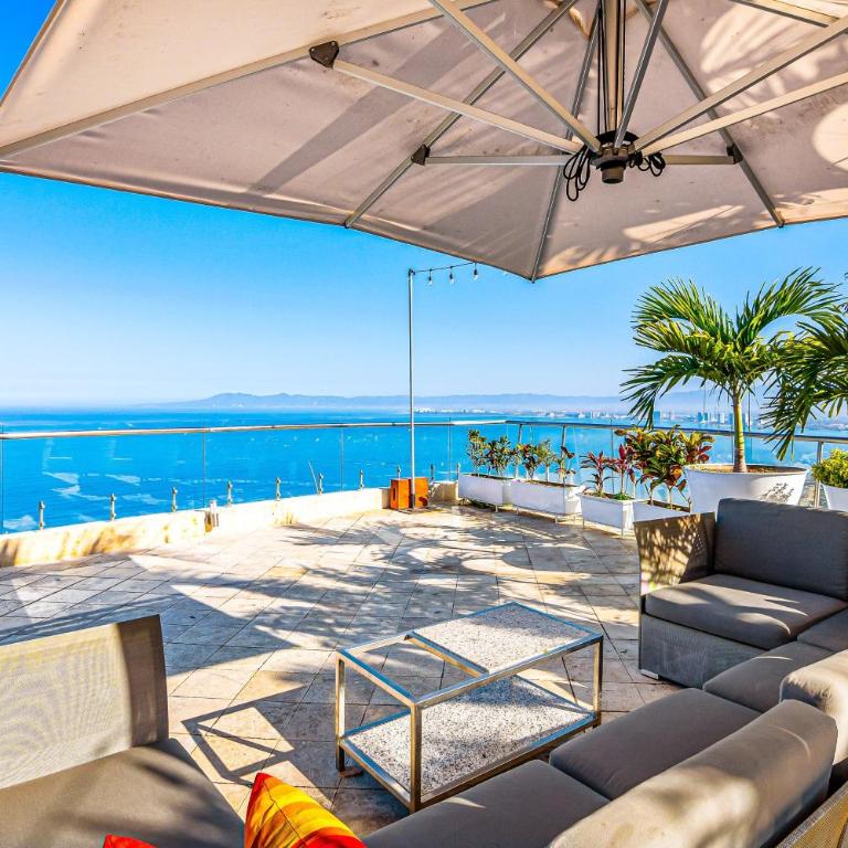 Stylish hillside suite w/rooftop pool, gym access, AC & family-friendly layout - Casa - 35