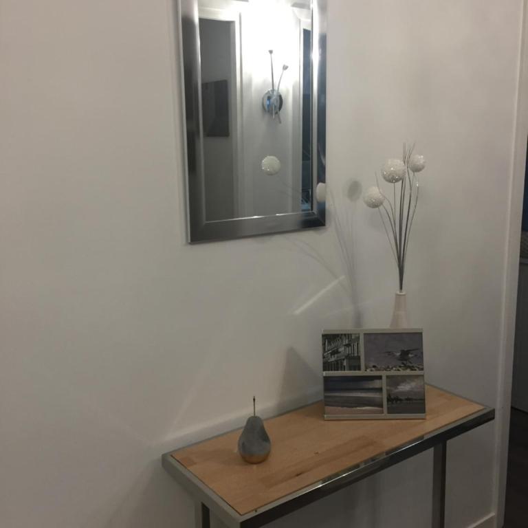 Appartement 2 chambres avec PARKING en centre-ville & CABINE DE PLAGE en bonus - Appartement Supérieur 2 Chambres - 14