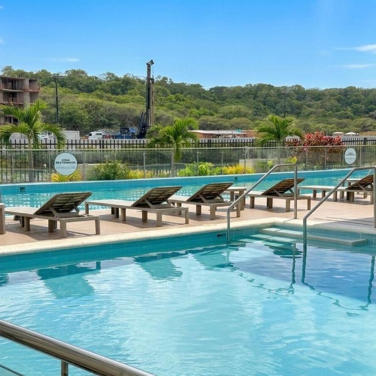 Coastal Breeze Escape Apartment - Two-Bedroom Deluxe Apartment - 6