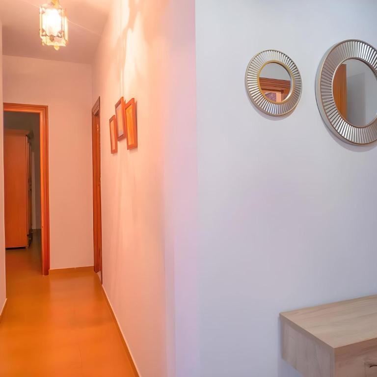 Moderno Apartamentos con Garaje Balcones y Aire solo familias y parejas - Apartamento - 22