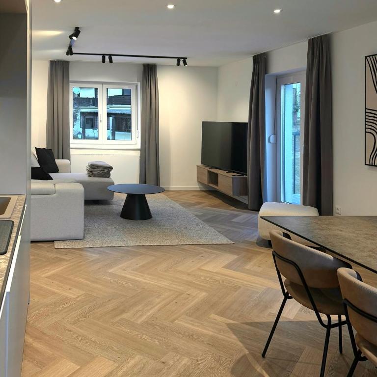 NEW! BoardersPalace - Luxury Apartments - Penthouse-Apartment - 4