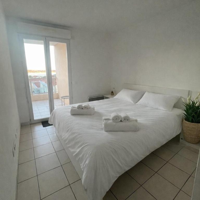 Parc Exflora with Parking, 2BR Apartment - Appartement 2 Chambres - 2