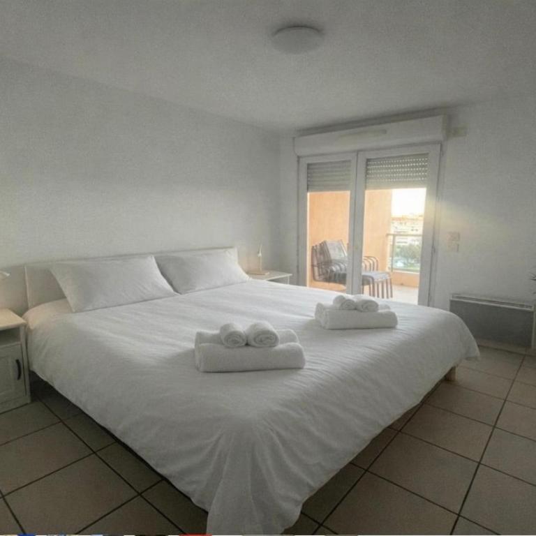 Parc Exflora with Parking, 2BR Apartment - Appartement 2 Chambres - 3