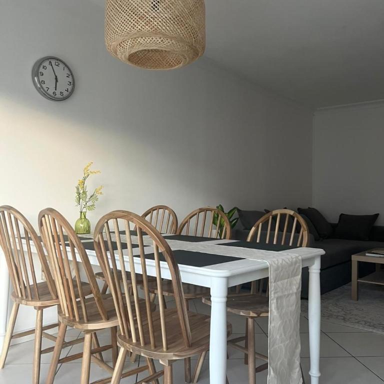 Parc Exflora with Parking, 2BR Apartment - Appartement 2 Chambres - 5