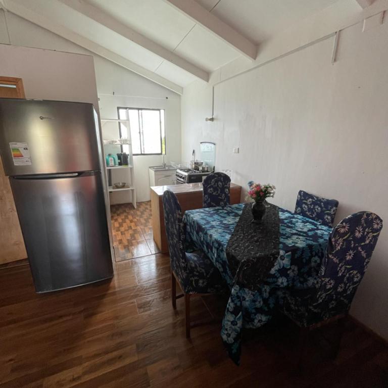 Hostal y Cabañas Pua Vaenga - Double Room with Shared Bathroom - 3