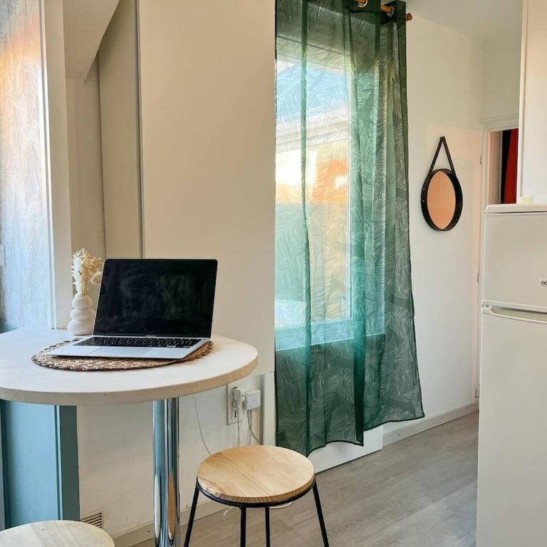 Doux Pavillon L'Emeraude - 8 min Gare - Tramway Centre-ville - Appartamento con 2 Camere da Letto - 11