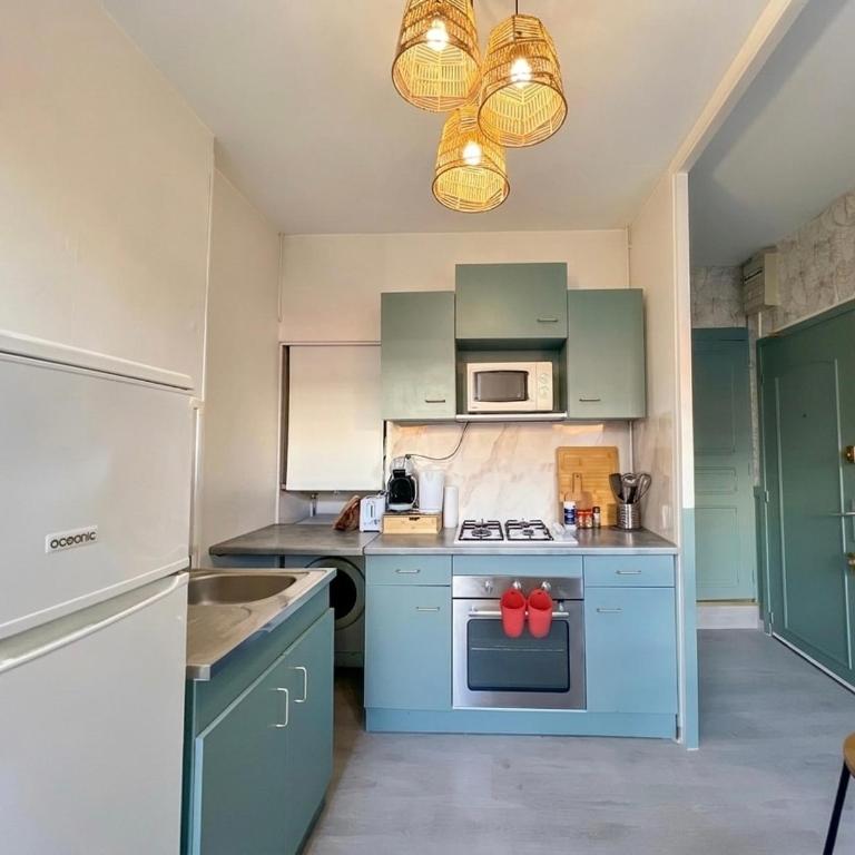 Doux Pavillon L'Emeraude - 8 min Gare - Tramway Centre-ville - Appartamento con 2 Camere da Letto - 14