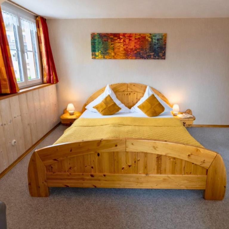 Haus Hindelang - 2 FeWos mit Zugspitzblick, inkl Königscard, gratis Parken & WLAN, Self Check-In, 5 Minuten ins Zentrum - Apartment mit Aussicht und Balkon - 16